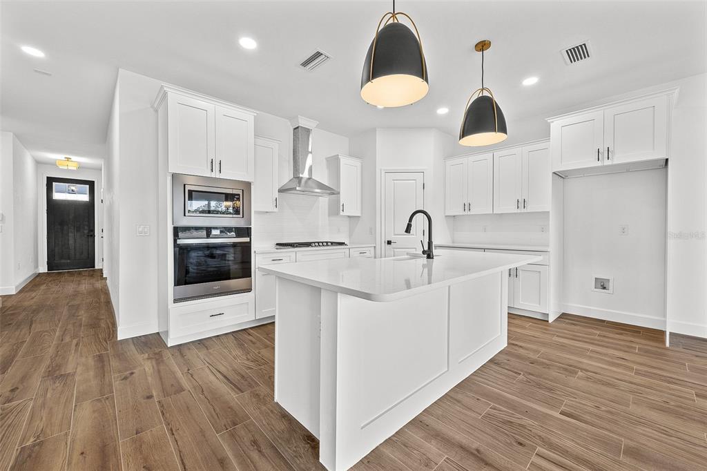 6610 Southwest 12th Lane Gainesville, FL 32607 - Photo 6 of 22 Gallery Image 6