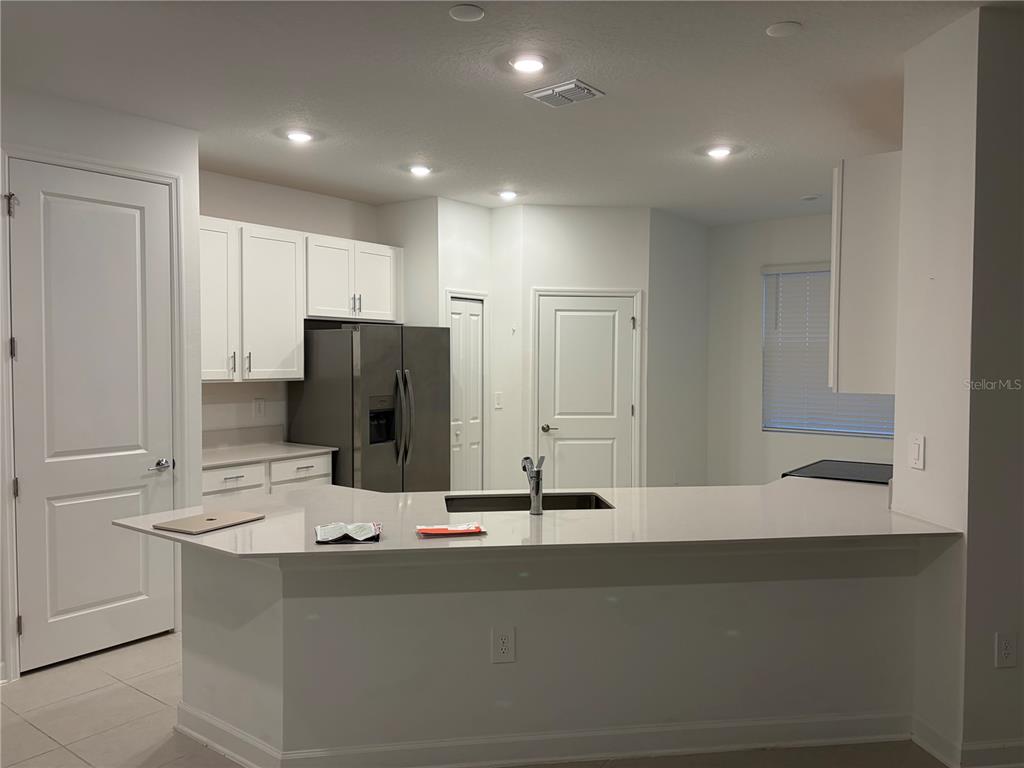 5107 Bridgehaven Road Davenport, FL 33837 - Photo 5 of 26
