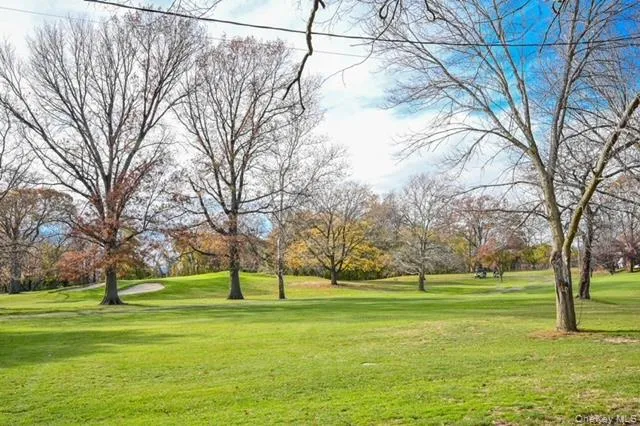 $350,000 | 245-12 62nd Avenue, Unit G/3 LOWER | Douglaston