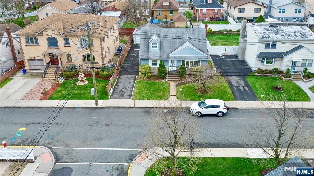 133 Franklin Street Secaucus, NJ 07094 - Photo 2 of 24