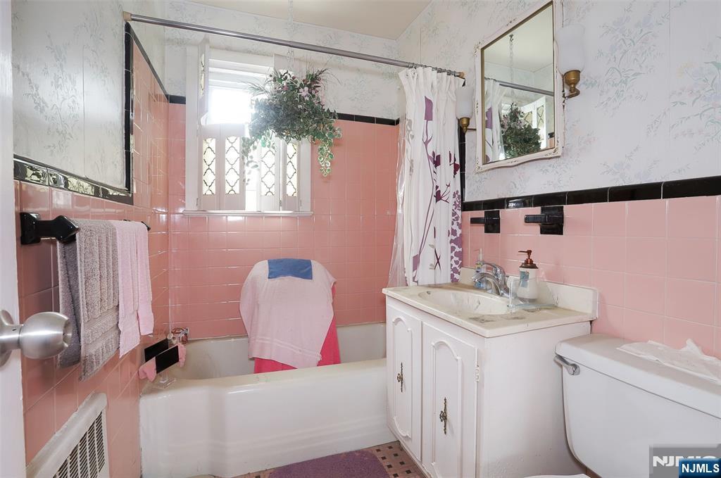 133 Franklin Street Secaucus, NJ 07094 - Photo 23 of 24