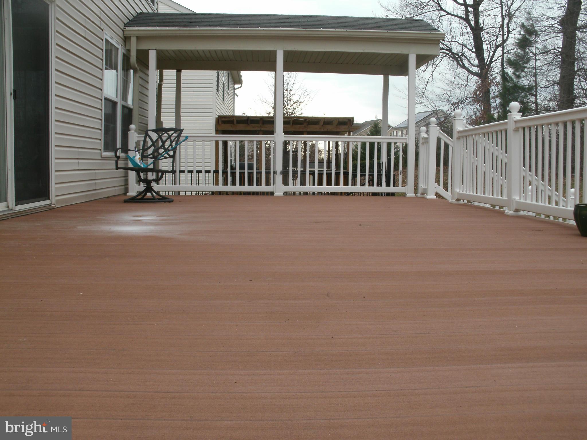 4603 Riddle Drive Baltimore, MD 21236 - Photo 4 of 30 Rear Deck