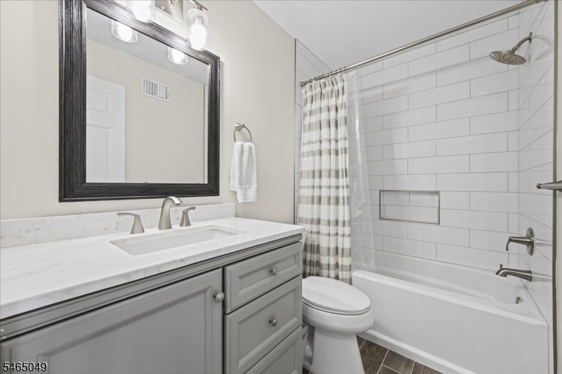80 Wentworth Road Bedminster, NJ 07921 - Photo 25 of 29 Gallery Image 25