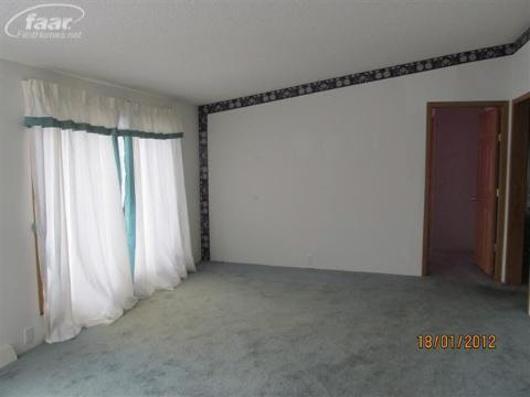 1707 East Bennington Road Owosso, MI 48867 - Photo 2 of 9 20144968-1.JPG
