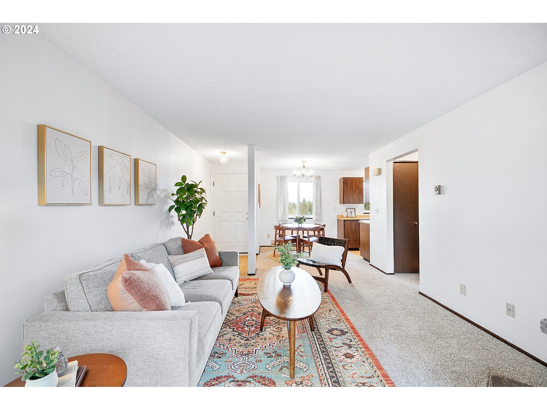 12632 Northwest Barnes Road, Unit 9 Portland, OR 97229 - Photo 4 of 26 Living Room