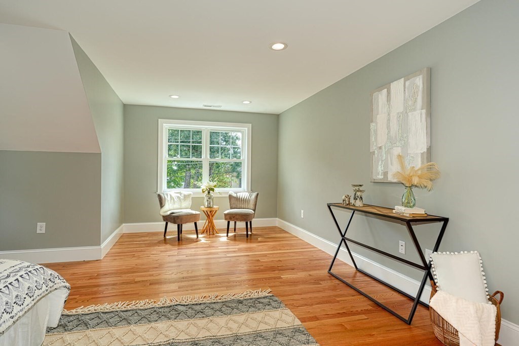 12 Rahway Road Burlington, MA 01803 - Photo 18 of 38