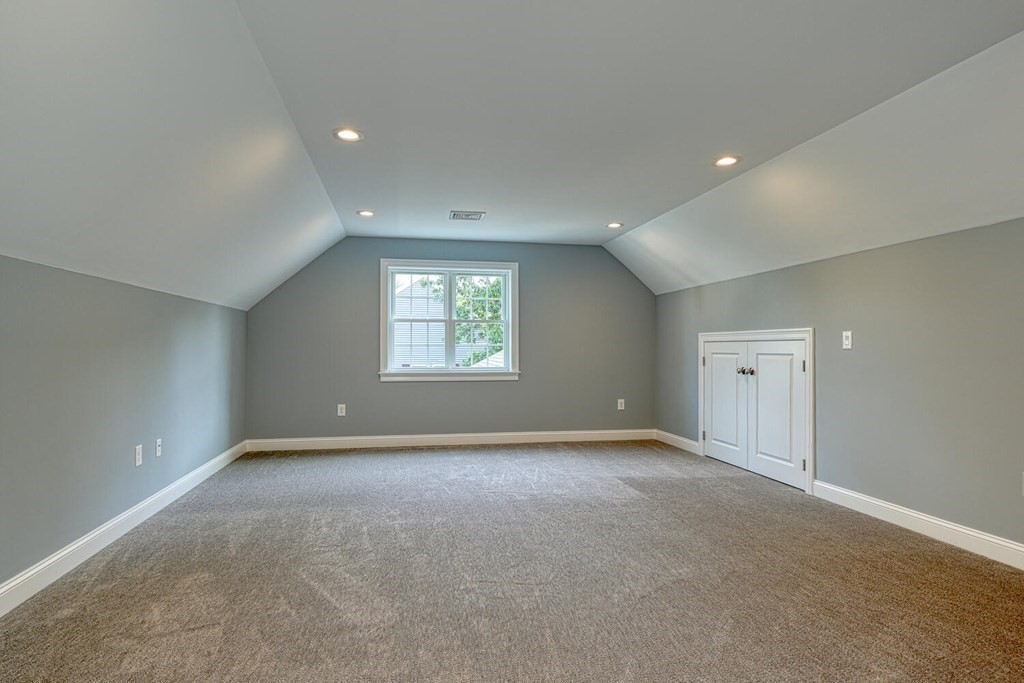 12 Rahway Road Burlington, MA 01803 - Photo 28 of 38