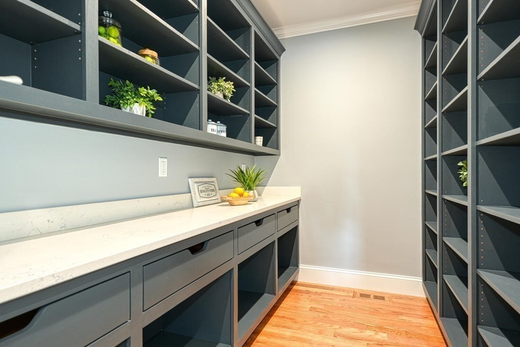 12 Rahway Road Burlington, MA 01803 - Photo 8 of 38