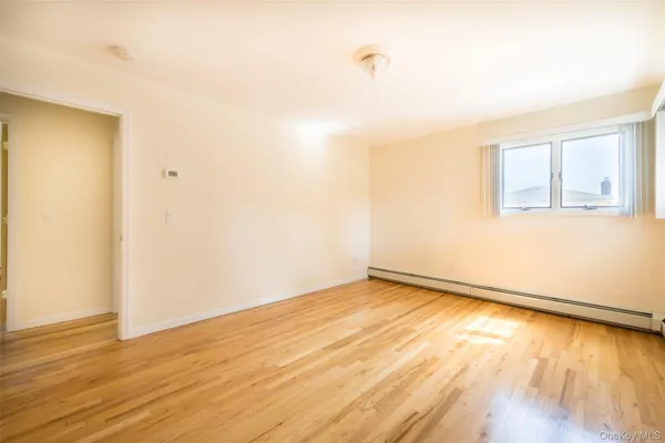 $5,000 | 11 7th Street, Bayville, NY 11709