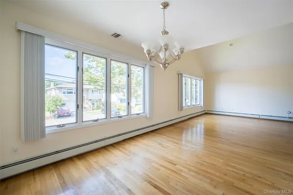 $4,900 | 11 7th Street, Bayville, NY 11709