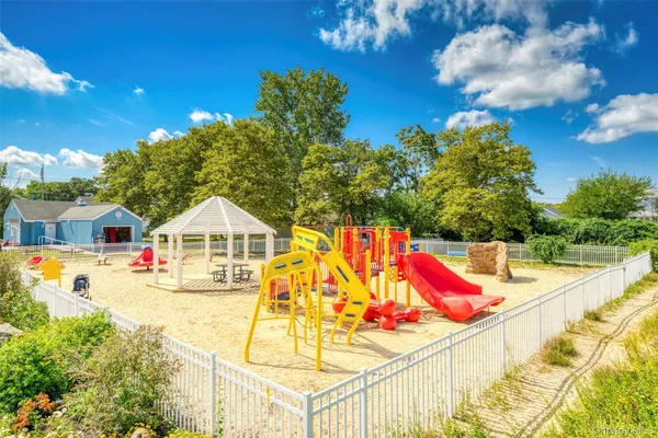 $4,900 | 11 7th Street, Bayville, NY 11709