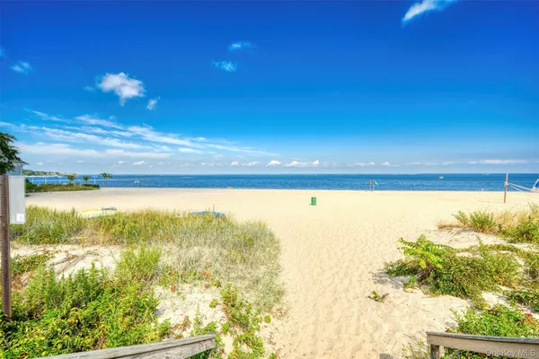 $5,000 | 11 7th Street, Bayville, NY 11709