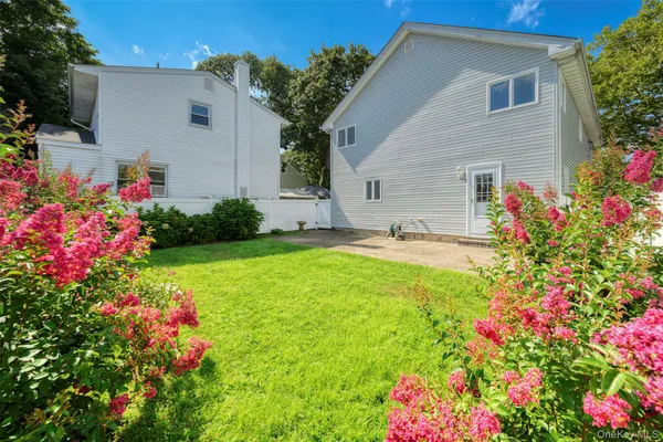 $5,000 | 11 7th Street, Bayville, NY 11709