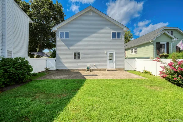 $5,000 | 11 7th Street, Bayville, NY 11709