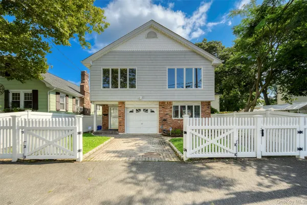 $5,000 | 11 7th Street, Bayville, NY 11709