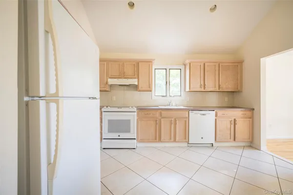 $5,000 | 11 7th Street, Bayville, NY 11709