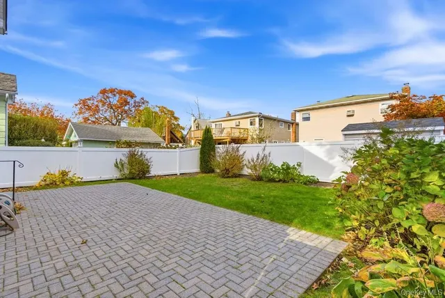 $5,000 | 11 7th Street, Bayville, NY 11709