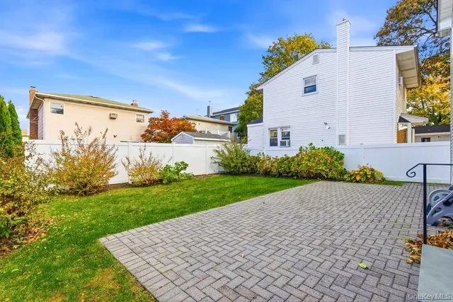 $5,000 | 11 7th Street, Bayville, NY 11709