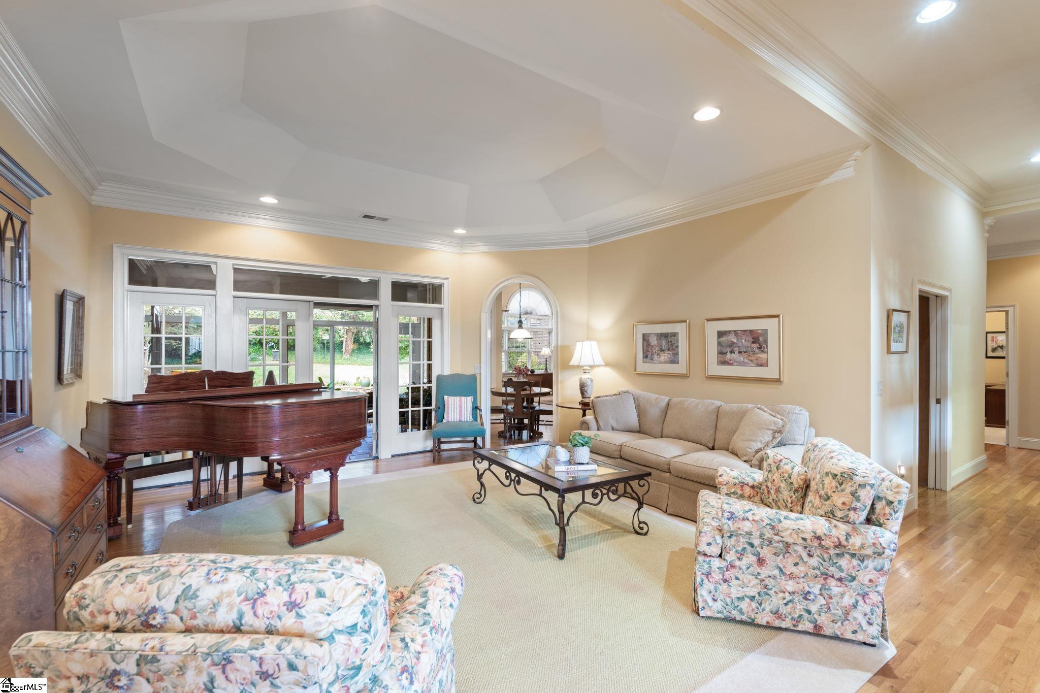 105 East Round Hill Road Greenville, SC 29617 - Photo 12 of 50