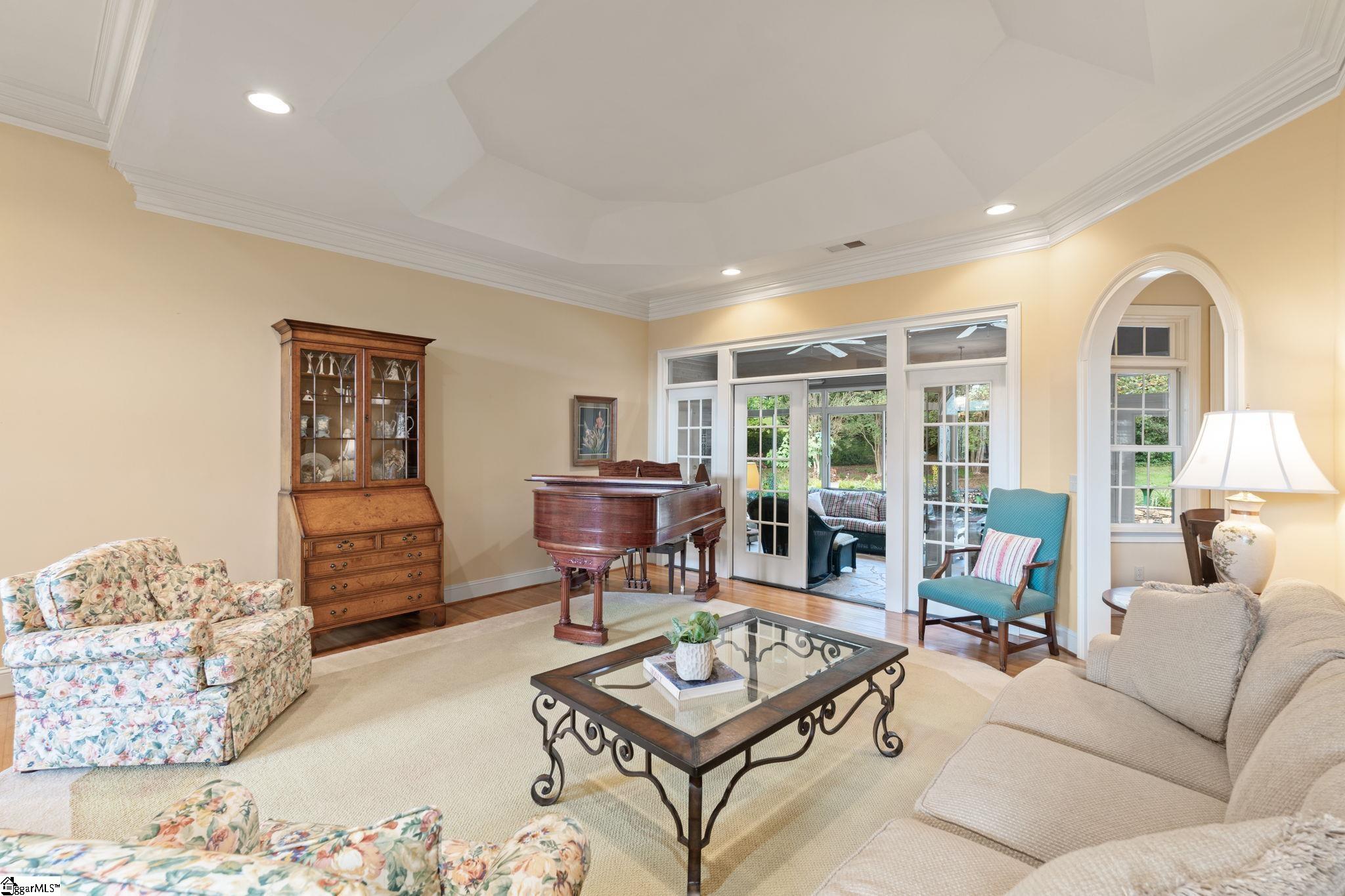 105 East Round Hill Road Greenville, SC 29617 - Photo 13 of 50