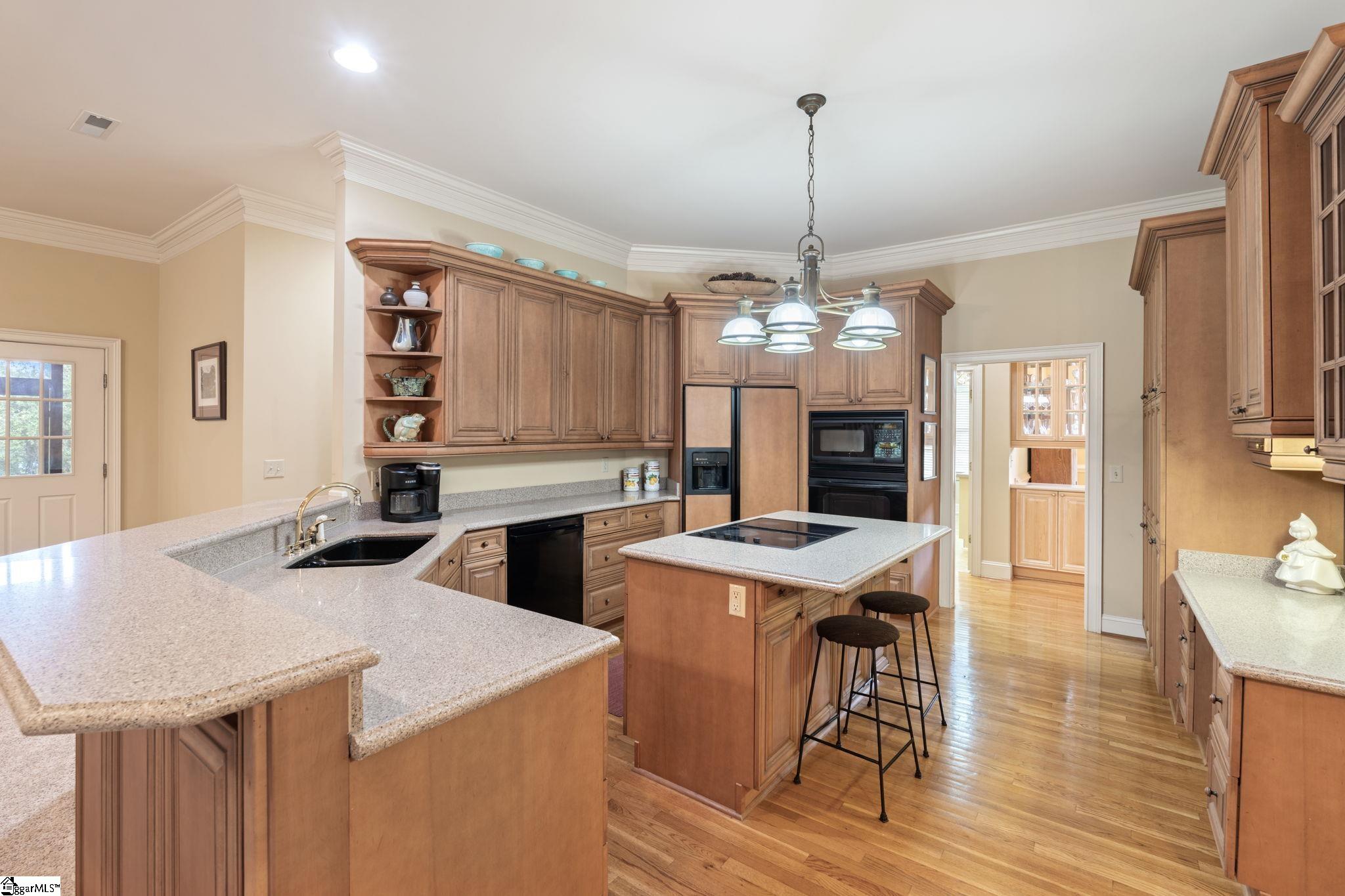 105 East Round Hill Road Greenville, SC 29617 - Photo 28 of 50