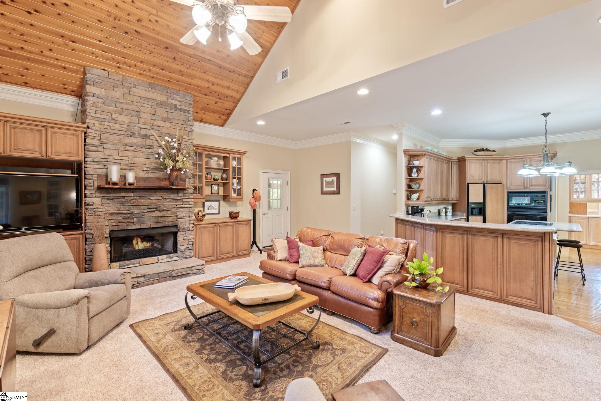 105 East Round Hill Road Greenville, SC 29617 - Photo 32 of 50