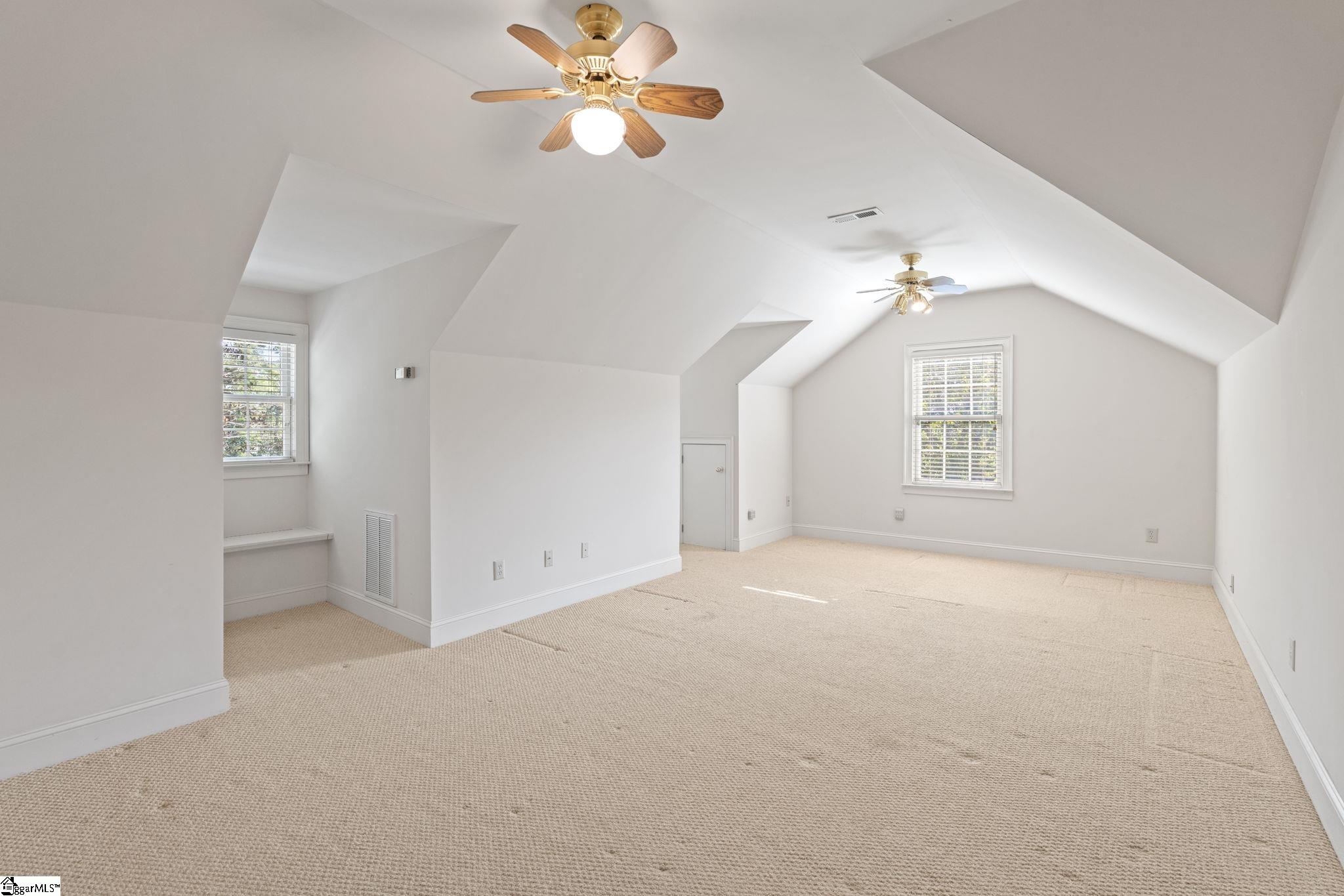 105 East Round Hill Road Greenville, SC 29617 - Photo 37 of 50