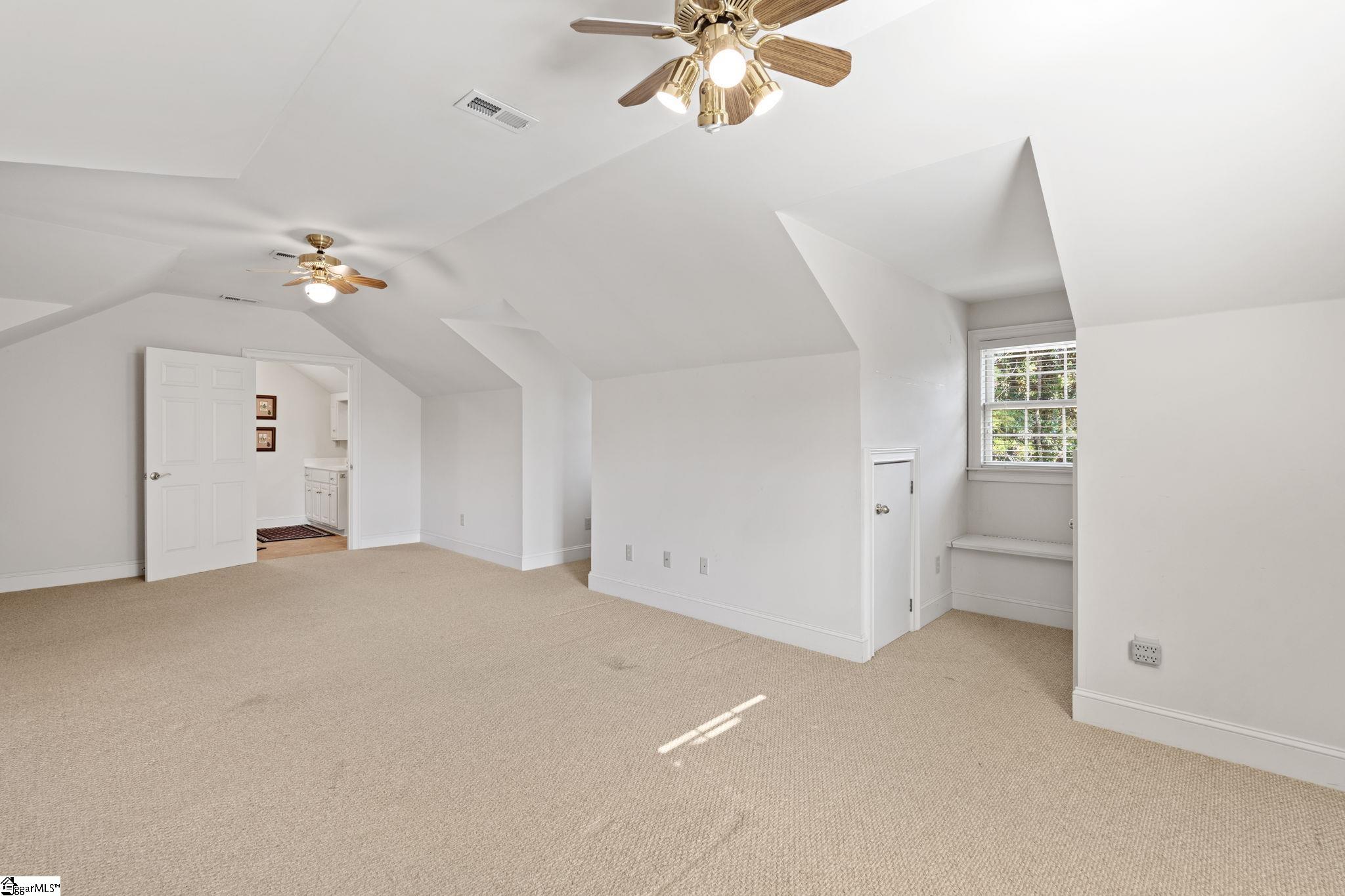 105 East Round Hill Road Greenville, SC 29617 - Photo 38 of 50