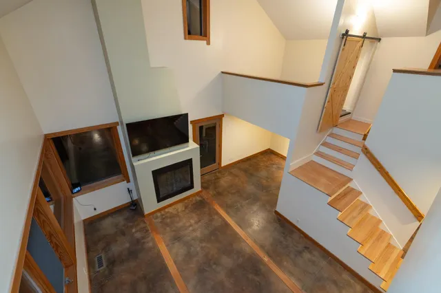 $609,900 | W11545 478th Avenue, Prescott, WI 54021