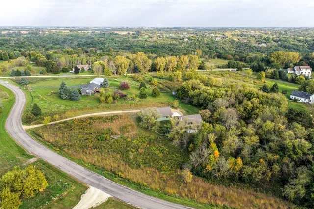 $609,900 | W11545 478th Avenue, Prescott, WI 54021