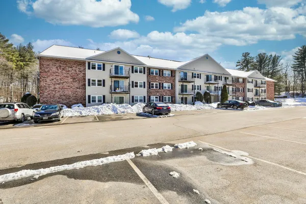 $259,500 | 4-211 Heritage Village Drive, Nashua, NH 03062