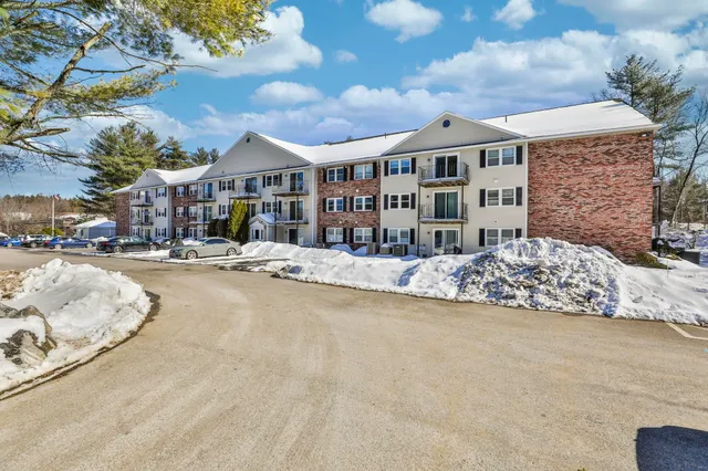 $259,500 | 4-211 Heritage Village Drive, Nashua, NH 03062