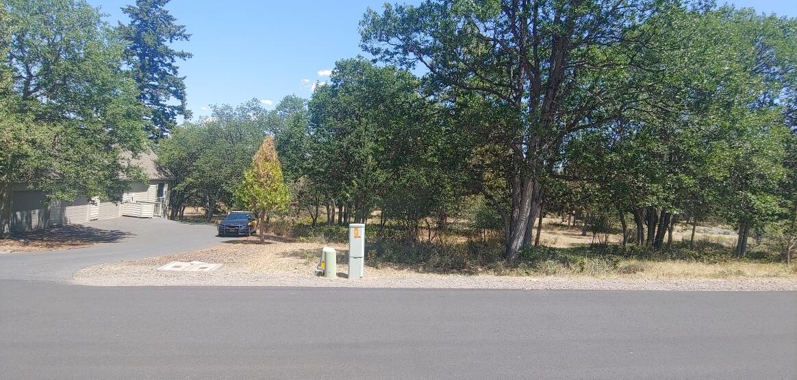 Coopers Hawk Road Klamath Falls, OR 97601 - Photo 2 of 3 lot 889