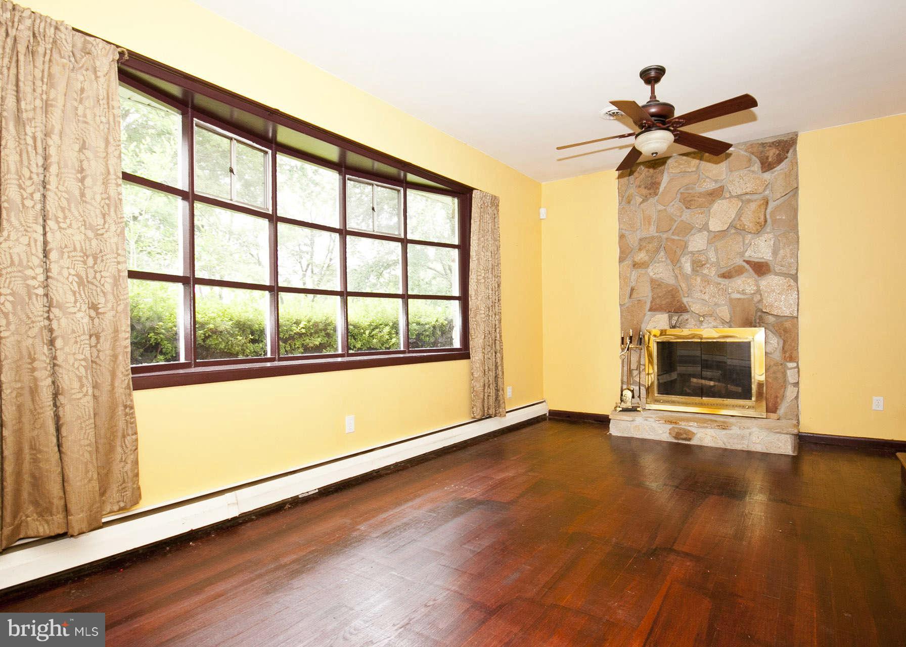 9325 Millbrook Road Ellicott City, MD 21042 - Photo 6 of 30 Interior (General)