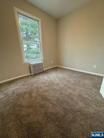 $3,500 | 146 Godwin Avenue, Unit 2, Midland Park, NJ 07432