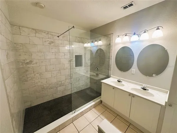 $2,100 | 2525 Lancien Court, Unit 2, Orlando, FL 32826