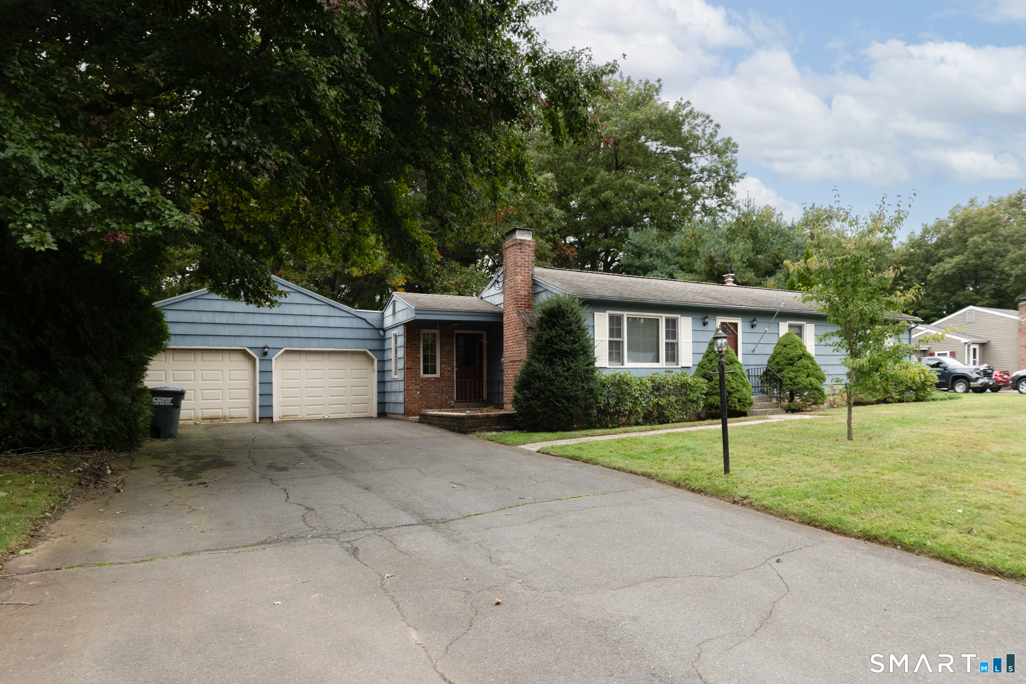 130 Pheasant Run Road Southington, CT 06489 - Photo 2 of 34 Gallery Image 2