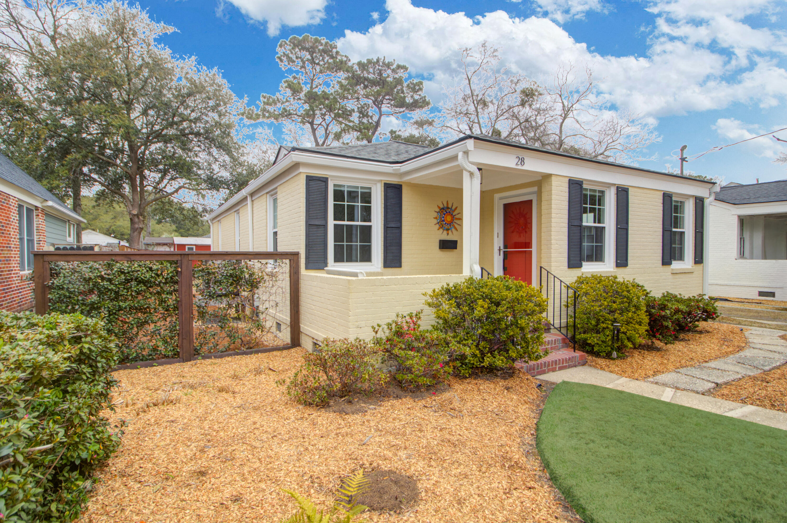 28 Lyttleton Avenue Charleston, SC 29407 - Photo 1 of 29 Front Left 1
