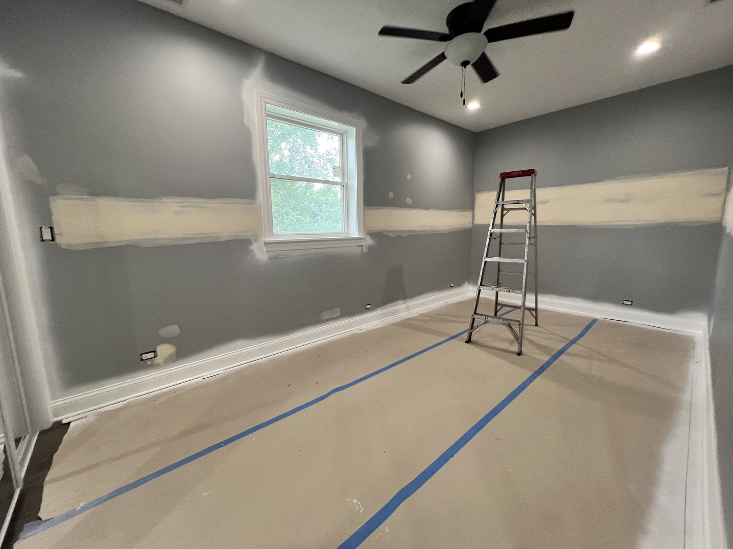 600 North Pine Avenue Chicago, IL 60644 - Photo 18 of 21 a view of a room with gym equipment