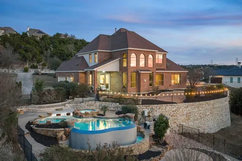 $1,495,000 | 2702 Lakehurst Road, Spicewood, TX 78669