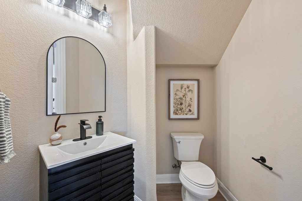 2702 Lakehurst Road Spicewood, TX 78669 - Photo 24 of 40