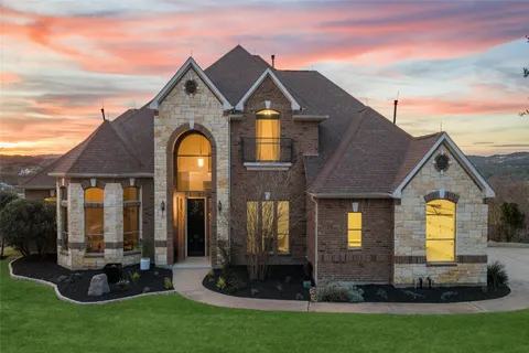 $1,495,000 | 2702 Lakehurst Road, Spicewood, TX 78669