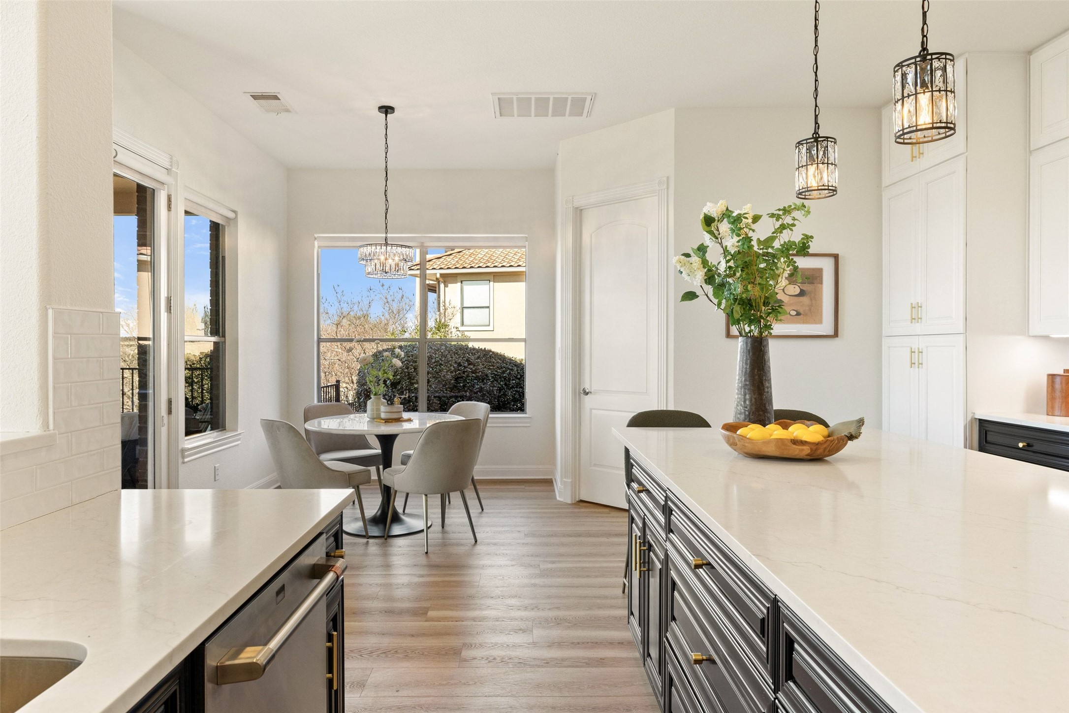 2702 Lakehurst Road Spicewood, TX 78669 - Photo 8 of 40