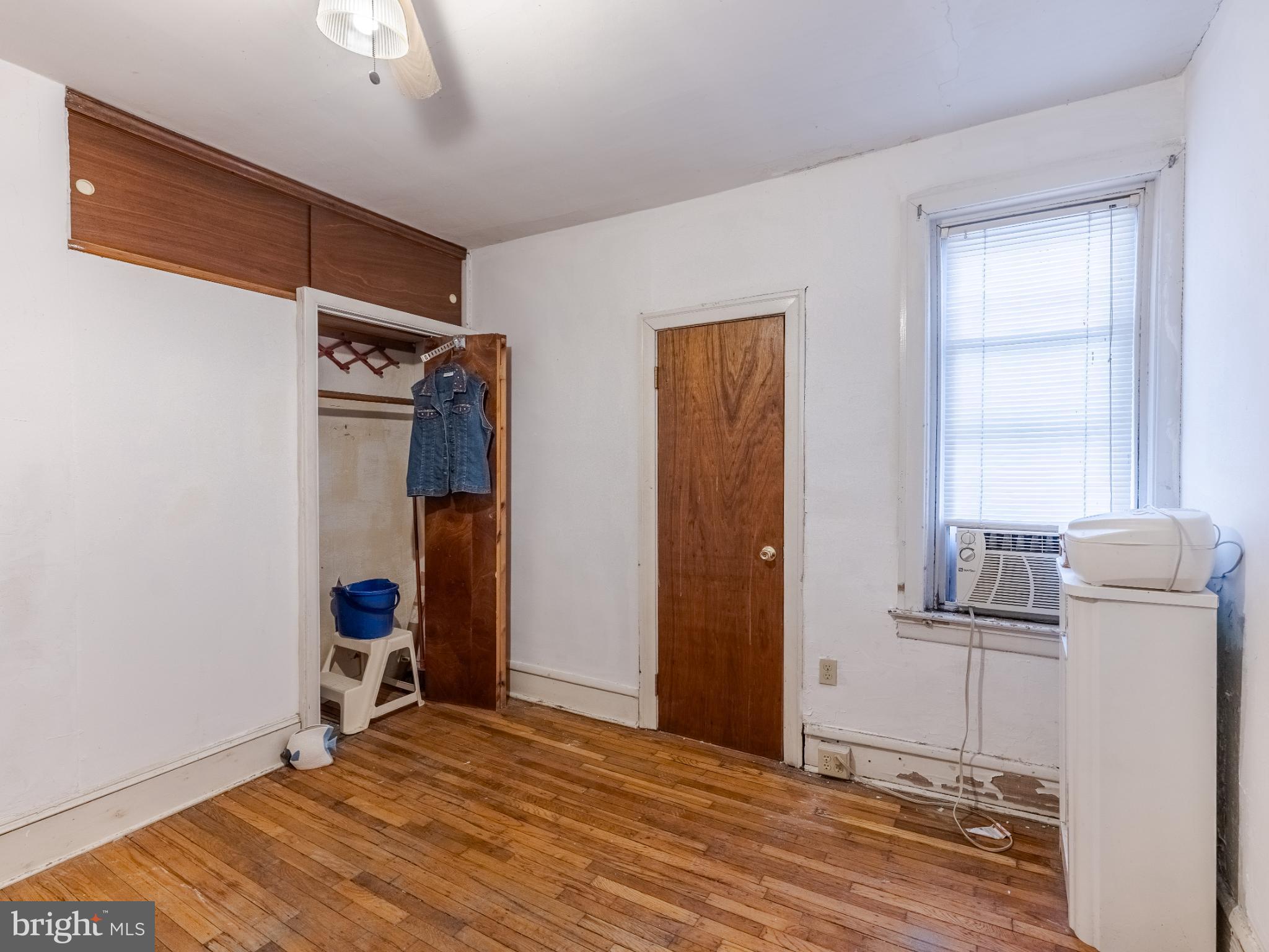 5329 Willows Avenue Philadelphia, PA 19143 - Photo 25 of 32 Cozy room with natural light and hardwood floors.