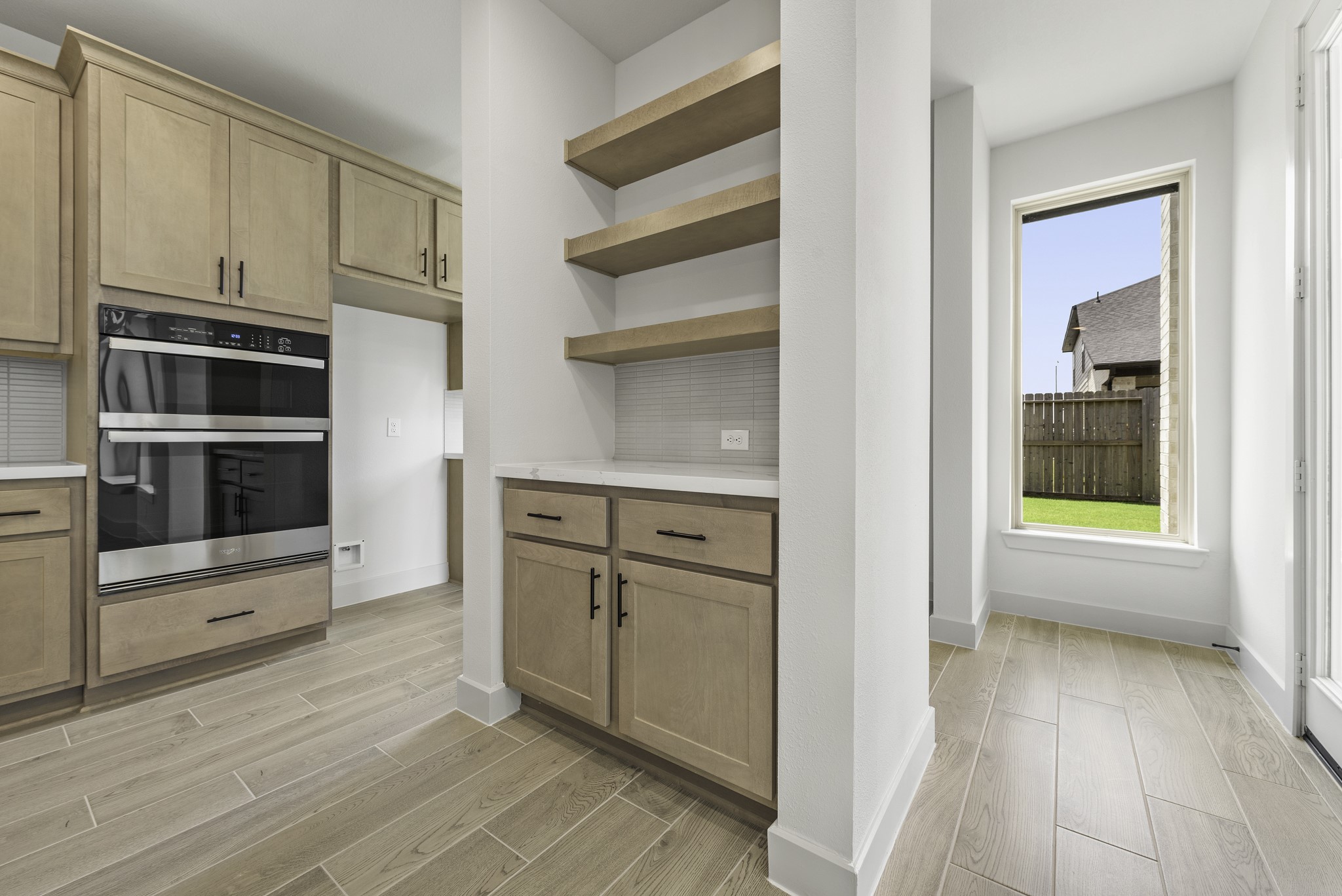 4914 Benton Wds Trail Rosenberg, TX 77471 - Photo 8 of 28 Representative image; features, selections and colors may vary.