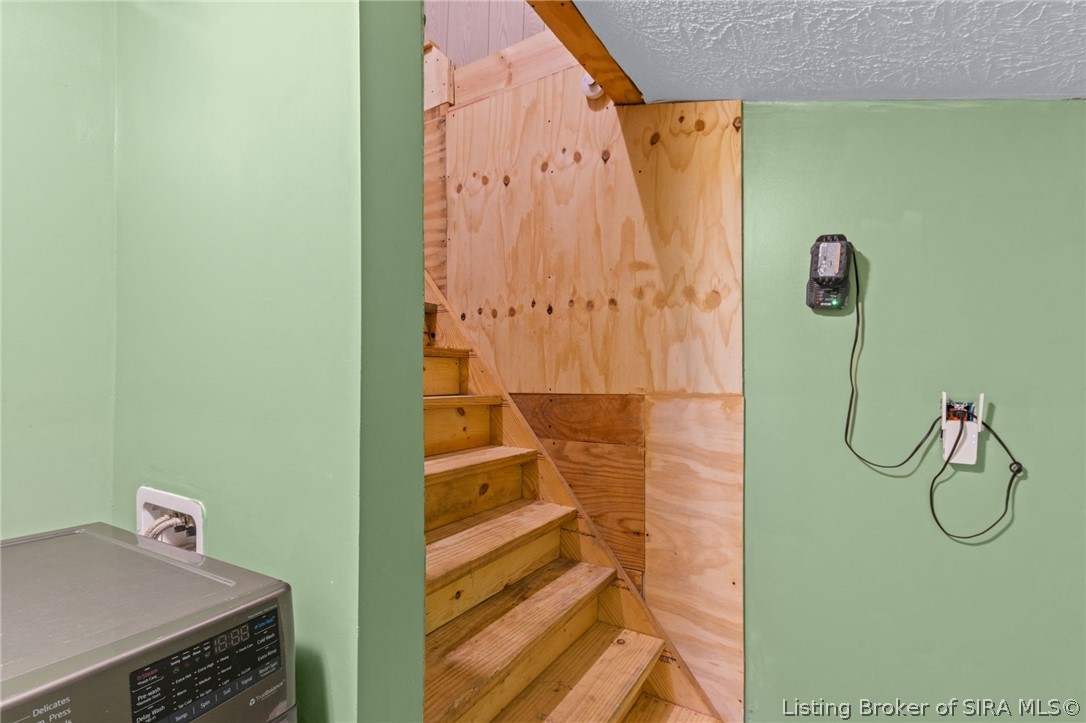 9105 High Street Georgetown, IN 47122 - Photo 15 of 28