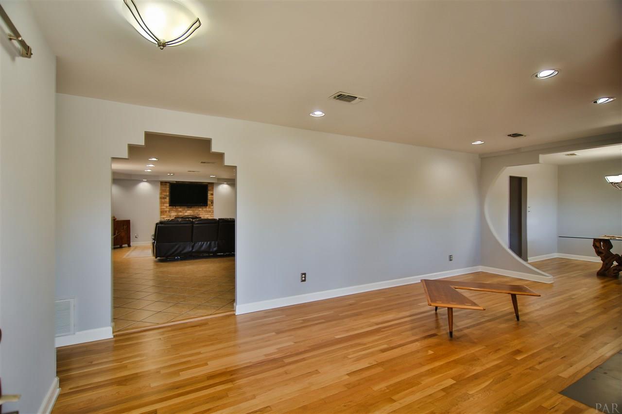 2170 Semur Road Pensacola, FL 32503 - Photo 5 of 27 Gallery Image 5