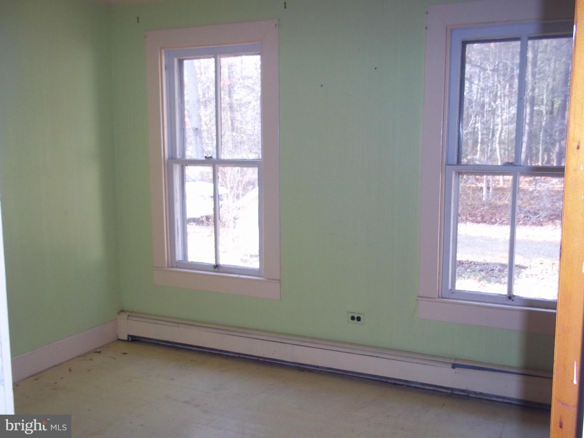 5707 Cassons Neck Road Cambridge, MD 21613 - Photo 5 of 16 Bedroom