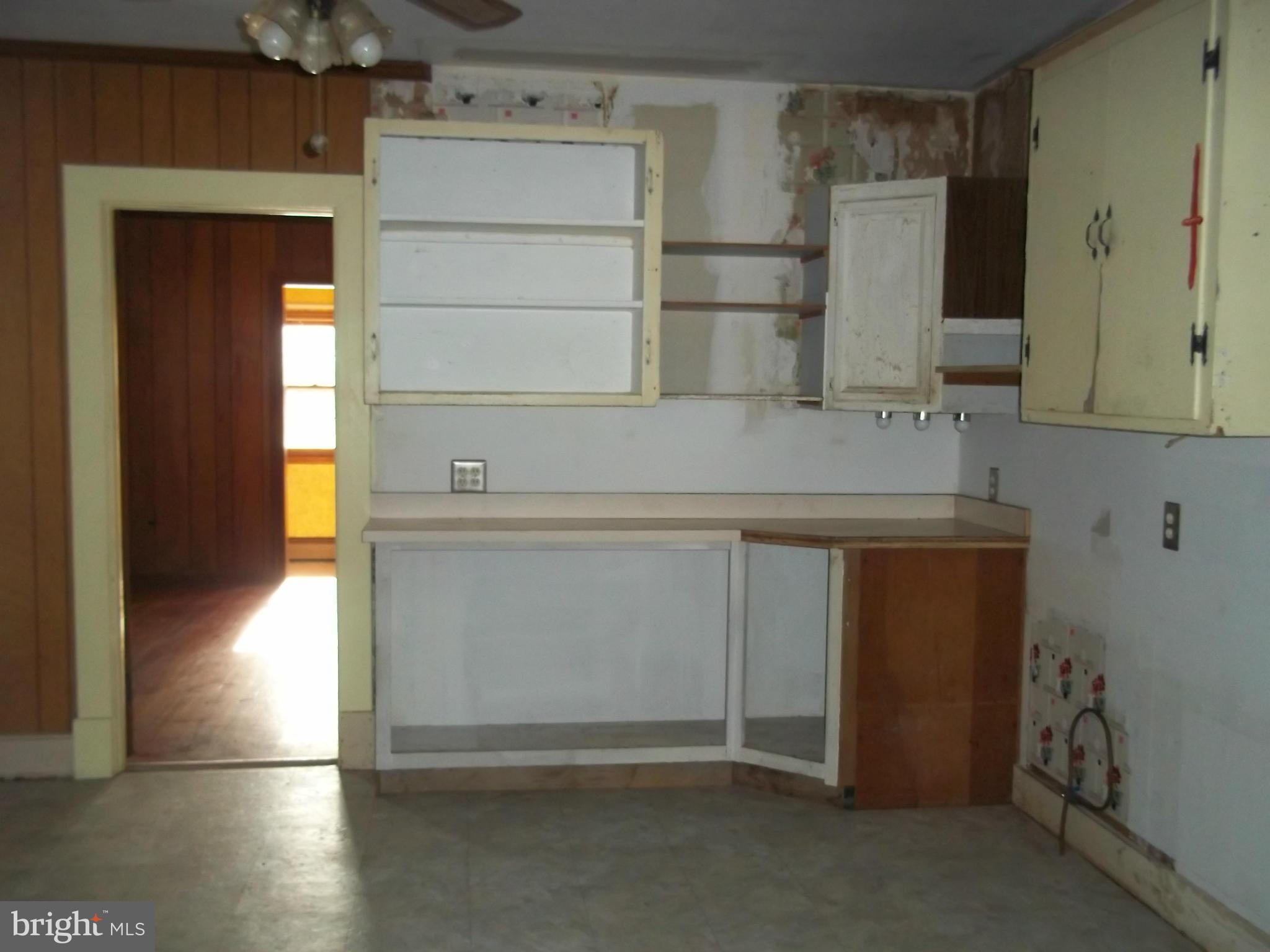 5707 Cassons Neck Road Cambridge, MD 21613 - Photo 7 of 16 Kitchen