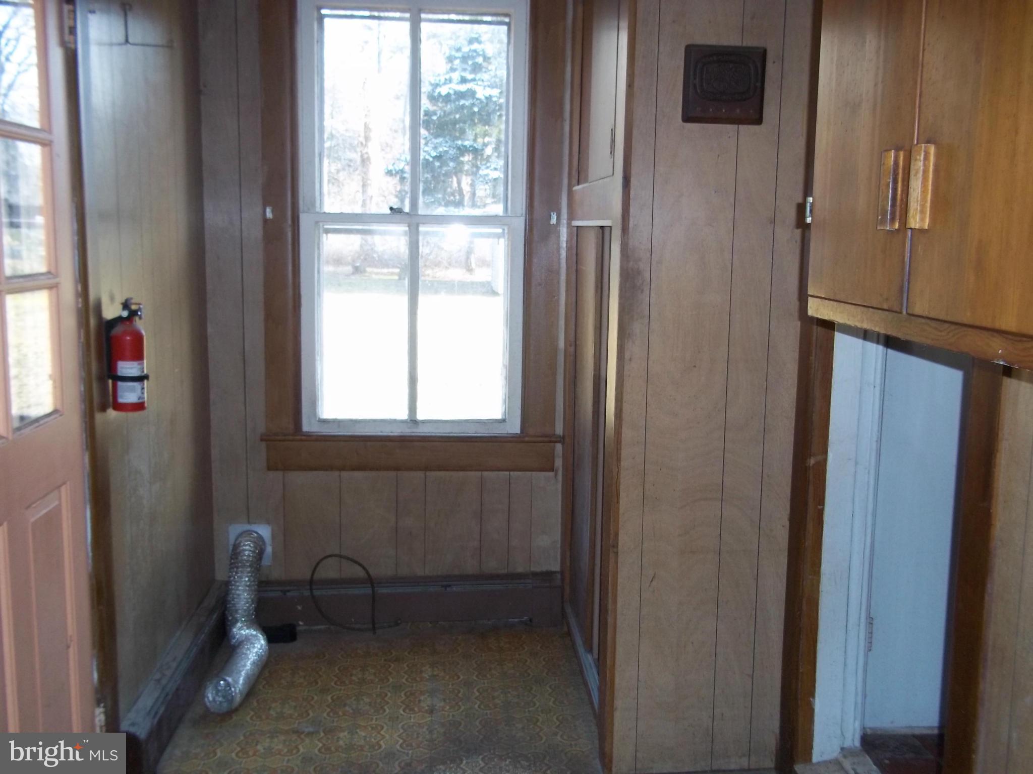5707 Cassons Neck Road Cambridge, MD 21613 - Photo 10 of 16 Interior (General)
